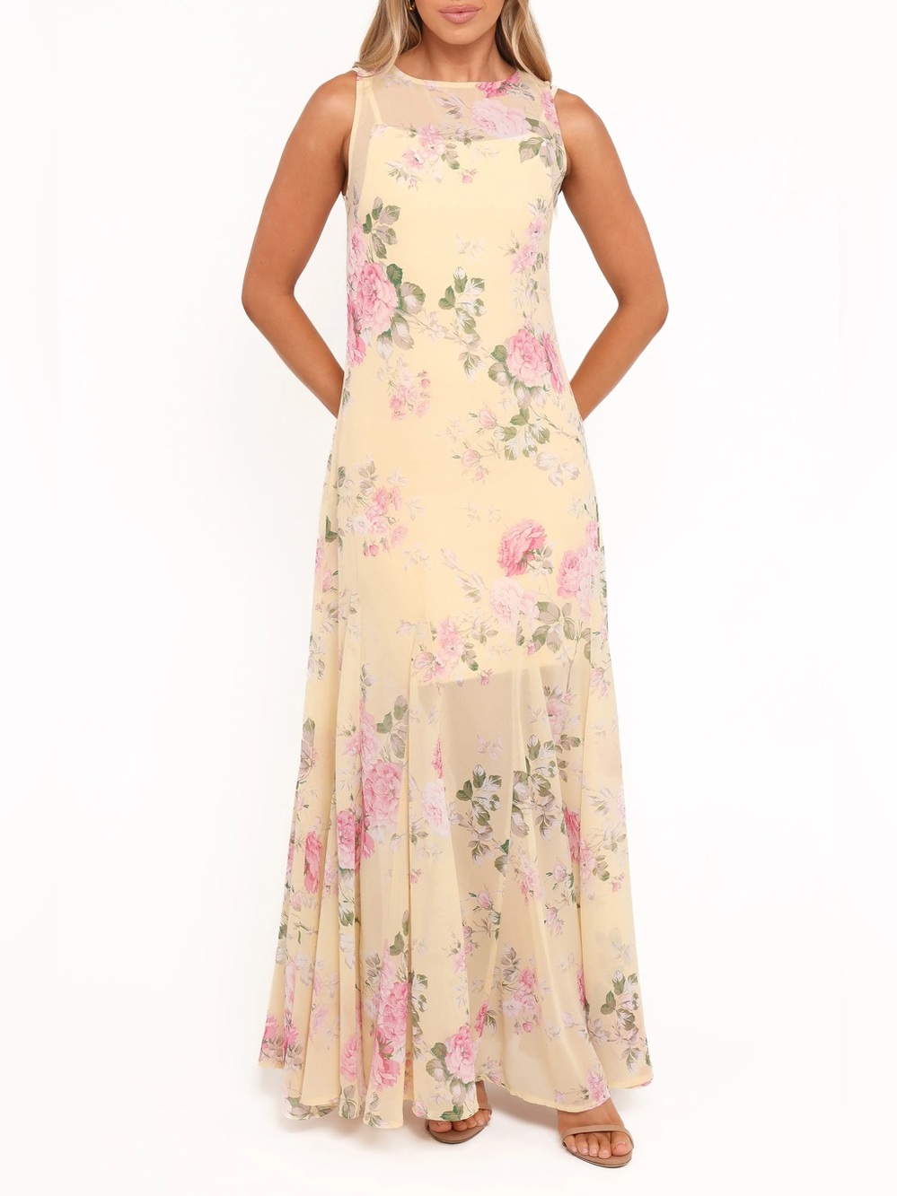 NWOT PETAL & PUP Petal & Pup Keani Maxi Dress in Yellow Floral
Size Medium